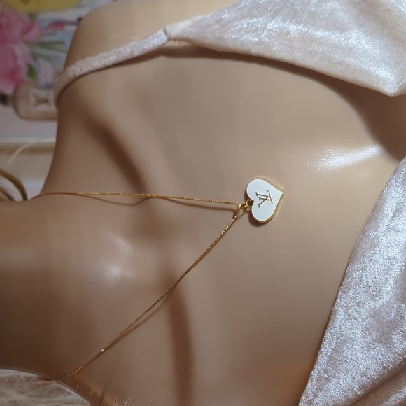 Louis Vuitton Necklace - Picture 3 of 7